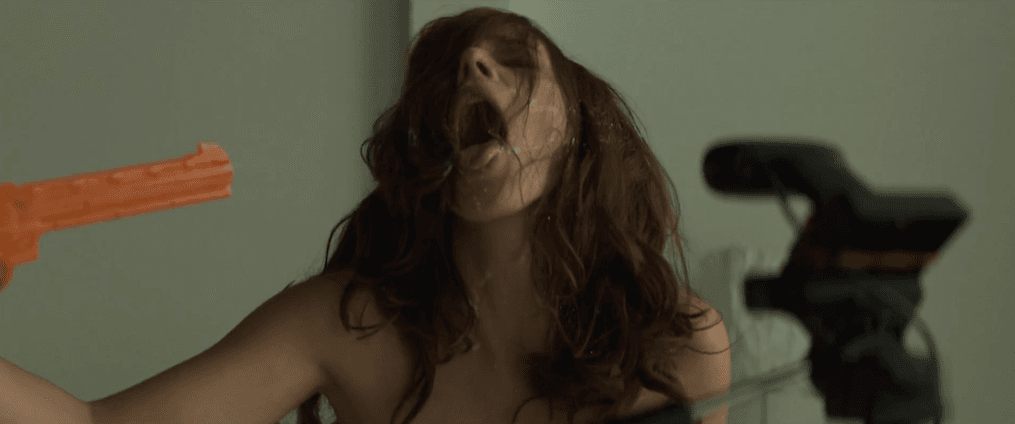 "Atak paniki" Pawła Maślony najlepszym debiutem roku. To bezkompromisowa czarna komedia, która wbija w fotel