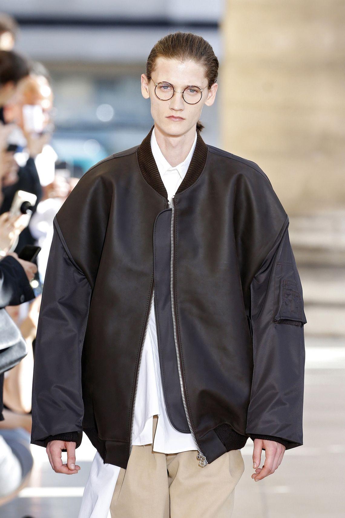 Izraelscy żołnierze, ortodoksyjni Żydzi i architektura Tel Awiwu. Hed Mayner to projektant wykształcony w Jerozolimie i Paryżu