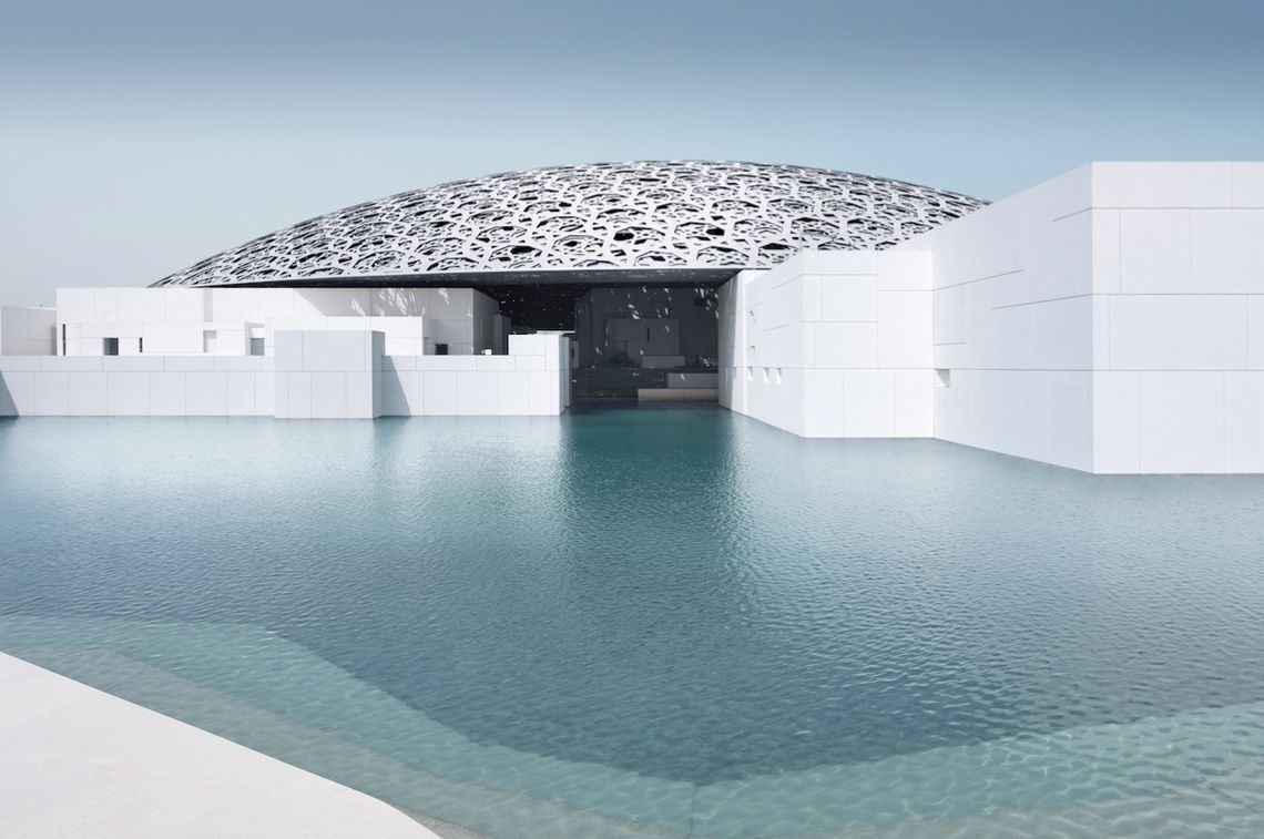 Louvre Abu Dhabi to jedno z najdroższych i najpiękniejszych muzeów na świecie