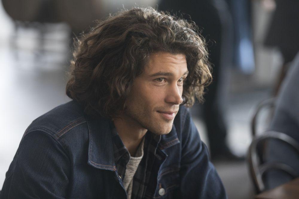 Twórca kultowego serialu "Sześć stóp pod ziemią" wraca z nową produkcją.