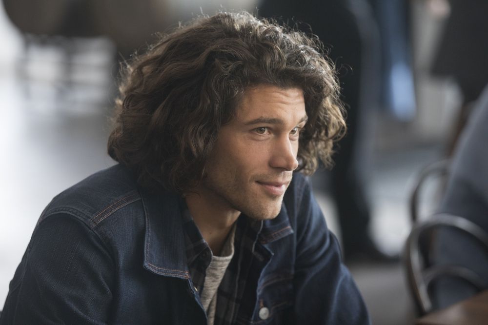 Twórca kultowego serialu "Sześć stóp pod ziemią" wraca z nową produkcją.