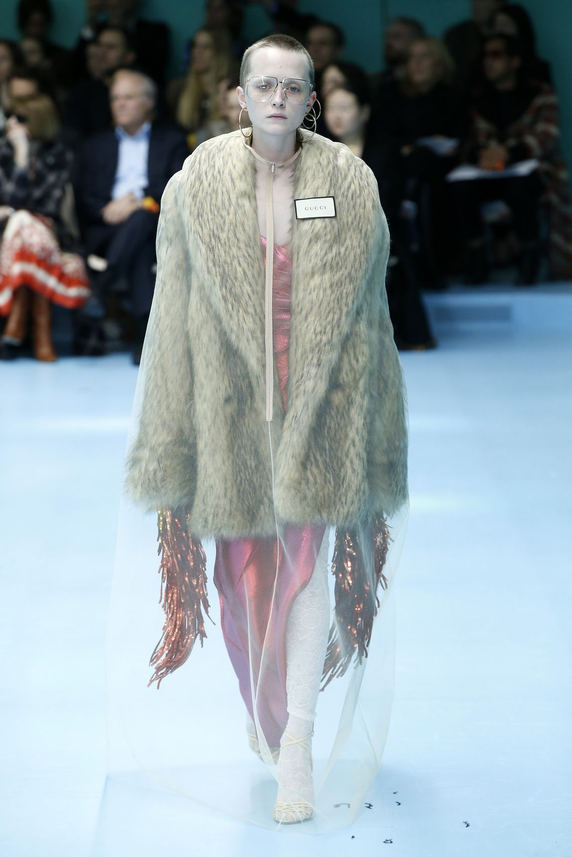 Smok, jaszczur, urżnięte głowy i piękne cyklopki. Za nami kolejny oszałamiający pokaz Gucci