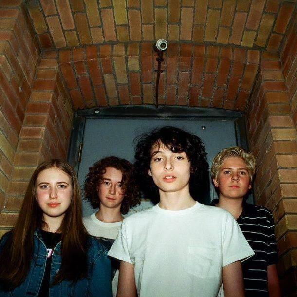Finn Wolfhard ze "Stranger Things" gra w zespole i nieźle mu idzie