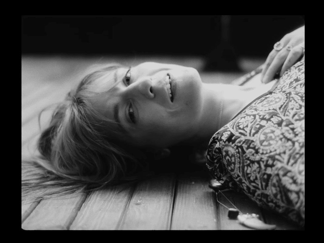 Florence + The Machine powróciła z nową piosenką! "Sky Full of Song" to wielki refren i minimalistyczny klip