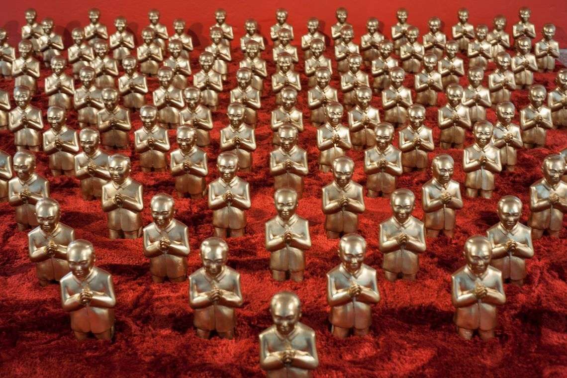 Rzeźby z żelek i klocków LEGO legendarnego polskiego duetu artystów. Dla sztuki poświęcili wszystko