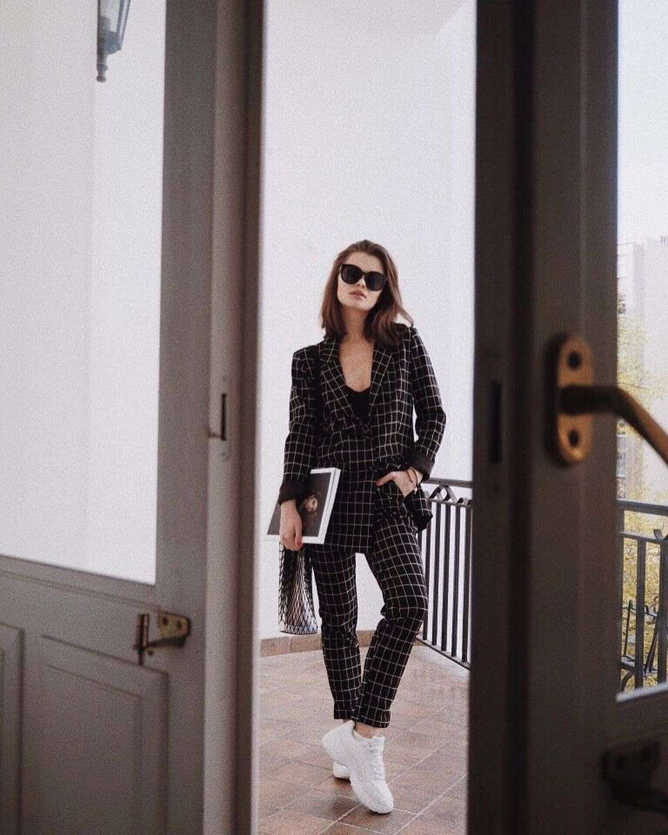 Dla tych osób codzienność nie oznacza nudy. Dynamiczni i przebojowi, łączą luz z klasyką