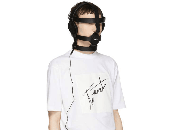 Jeden z naszych ulubionych muzyków zaprojektował ubrania dla Prady oraz słuchawki rodem z filmu BDSM