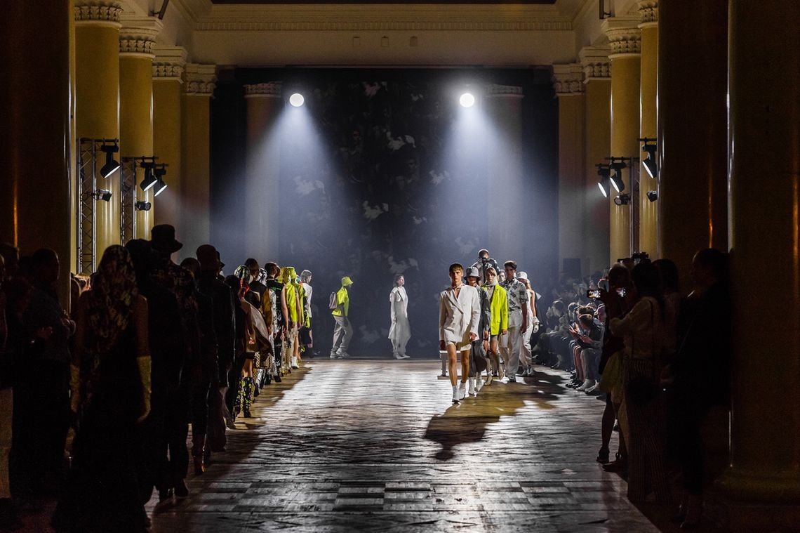 MISBHV na pierwszym polskim pokazie z kolekcją zainspirowaną Polską Szkołą Plakatu. Mamy dużo zdjęć