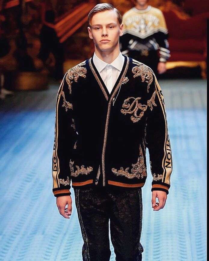 16-letni polski model w pół roku po starcie kariery wystąpił na pokazie Dolce & Gabbana u boku Naomi Campbell