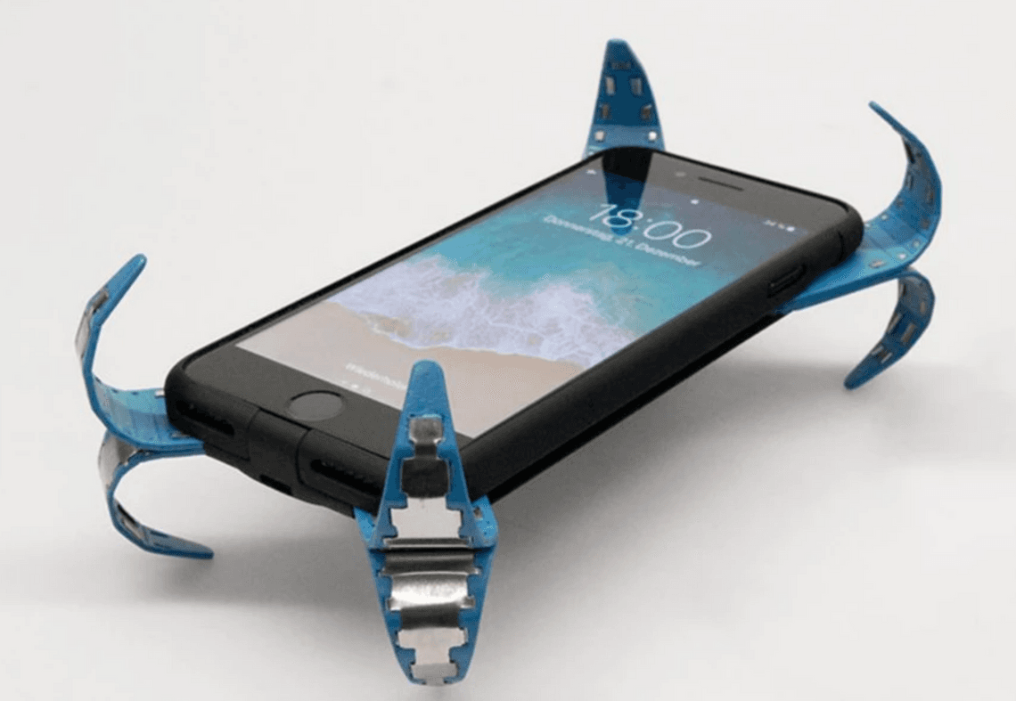 Student stworzył najdziwniejsze i prawdopodobnie najskuteczniejsze ochronne etui dla smartfonów