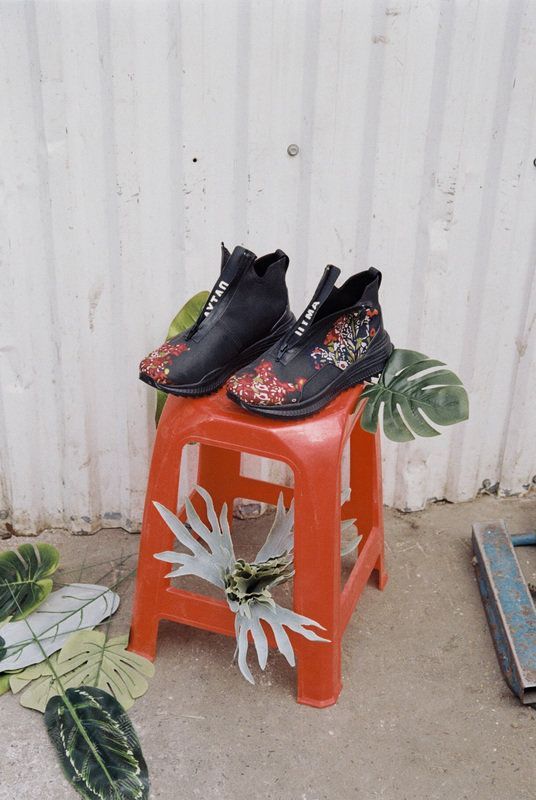 Nowa kolekcja Pumy jest zainspirowana rosyjskim undergroundem. Cyrylica i kwiatowe wzory będą najmodniejszymi motywami tego sezonu