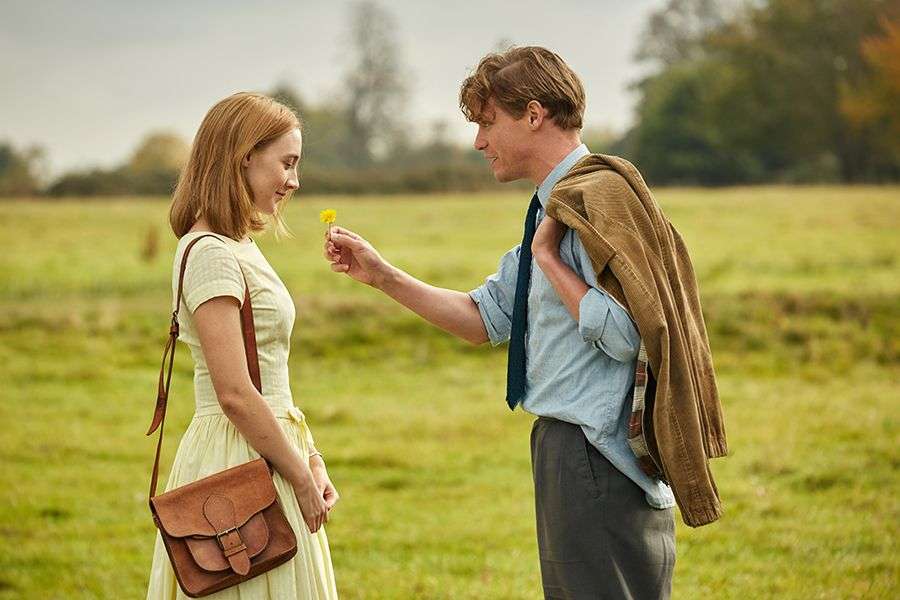 Saoirse Ronan i Billy Howle w zmysłowym romansie na podstawie książki autora słynnej "Pokuty"