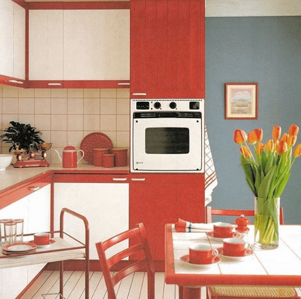 Najlepiej urządzone wnętrza w stylu lat 80-tych zgromadzone na jednym instagramowym koncie