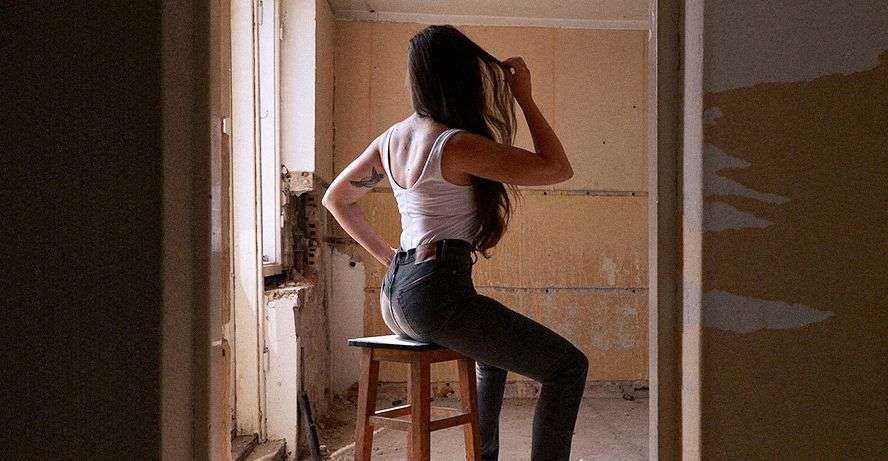 Mrsostrovia opowiada o byciu noszoną przez tłum na rękach i uczuciu do eurodance'u