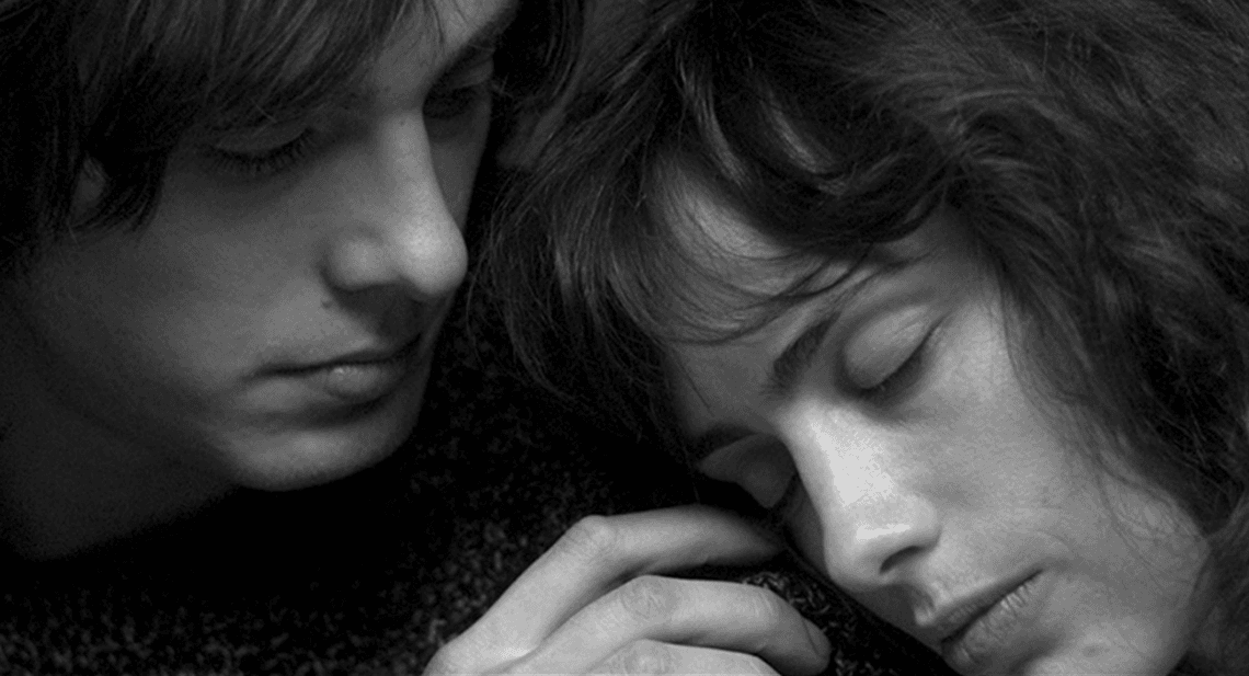 Miłosne i artystyczne perypetie studentów w filmie "Z perspektywy Paryża". Nagradzane dzieło trafia do polskich kin