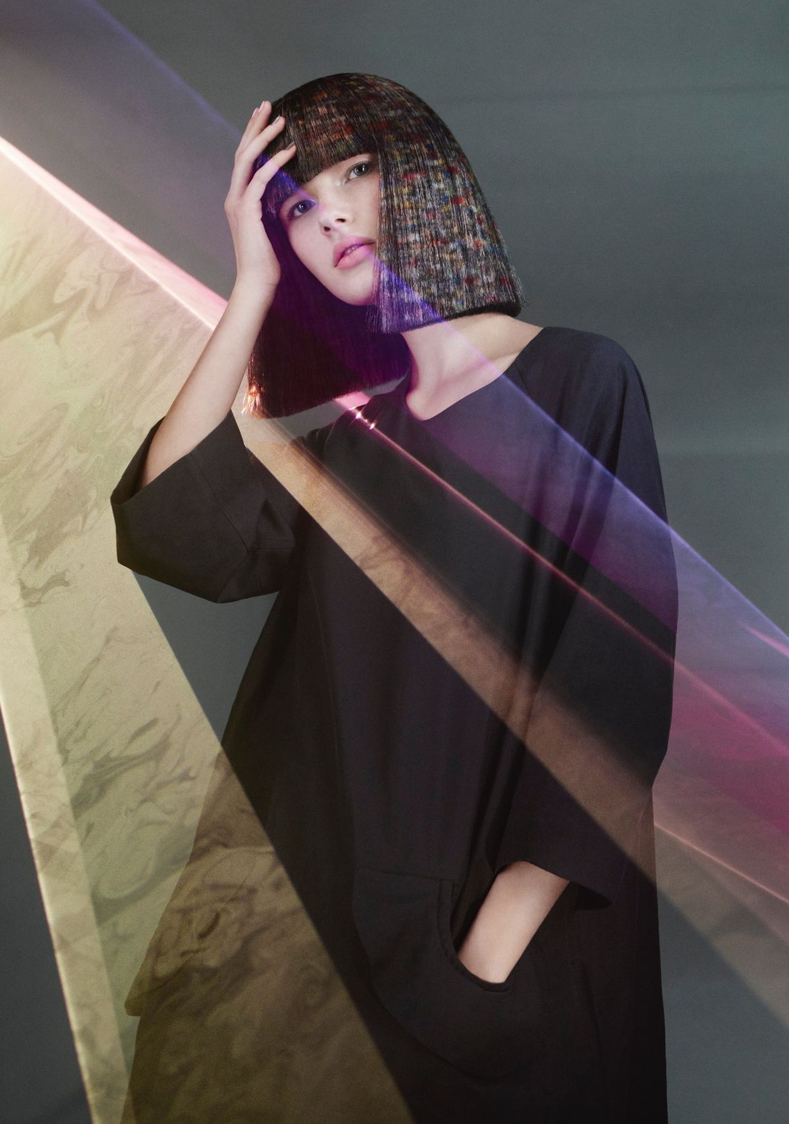 Tego jeszcze nie było. Na włosach, niczym na płótnie, można tworzyć artystyczne wzory