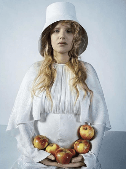 Joanna Kulig obok Amy Adams i Timothée Chalameta w rewelacyjnej sesji Tima Walkera dla "W Magazine"