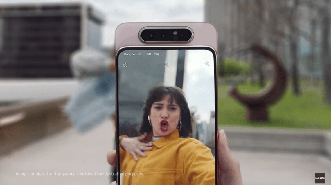 Samsung wypuścił telefon z najdziwniejszym aparatem na rynku, ale idealnym do selfie. Nie kosztuje fortuny
