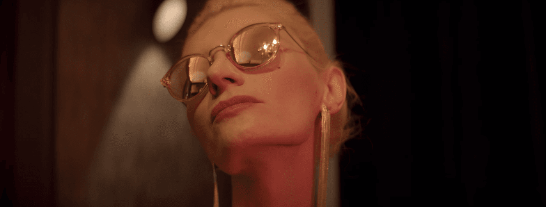 Dawid Podsiadło napisał utwór dla Muńka Staszczyka. W klipie Agata Buzek i Jacek Braciak