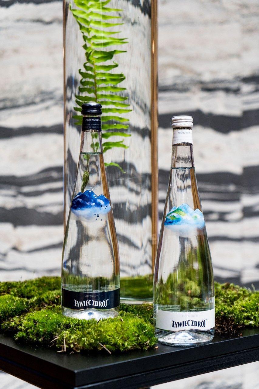 Żywiec Zdrój wprowadził wodę źródlaną w szklanych butelkach