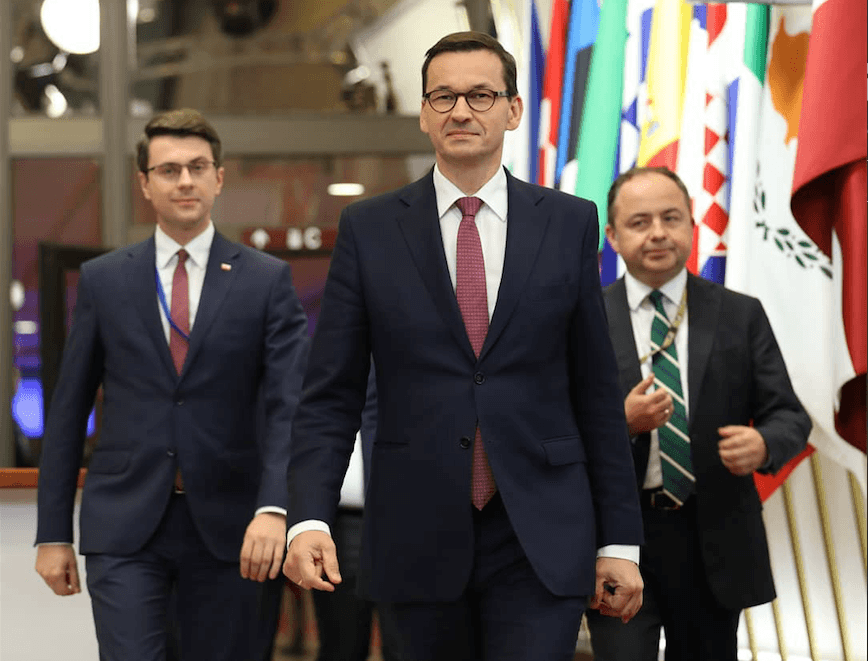 Polski rząd blokuje szczyt klimatyczny w Brukseli – nie chce neutralności klimatycznej, woli palić węglem