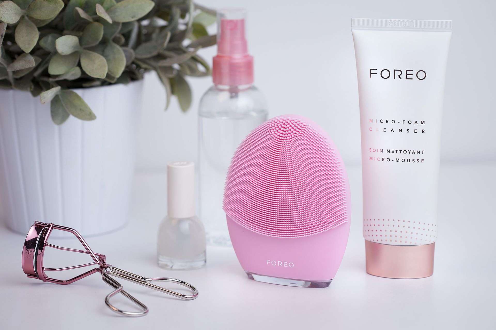 Ta szczoteczka to hit w pielęgnacji twarzy. Do tego jest eko