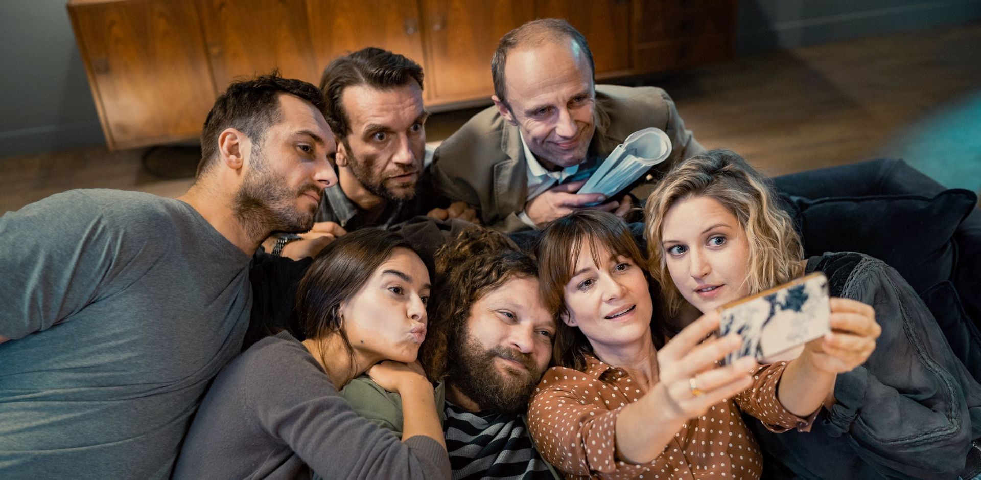 Pierwszy zwiastun dziewiętnastego (!) remake'u „Dobrze się kłamie w miłym towarzystwie”. To polskie dzieło z gwiazdorską obsadą