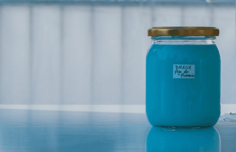 W polskim mieście pojawił się eko automat na środki czystości bez plastiku. Wystarczy przynieść własne opakowanie