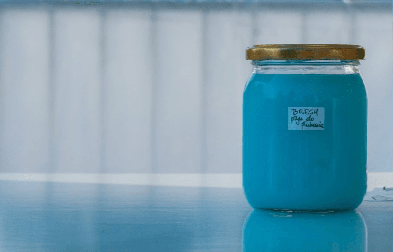 W polskim mieście pojawił się eko automat na środki czystości bez plastiku. Wystarczy przynieść własne opakowanie