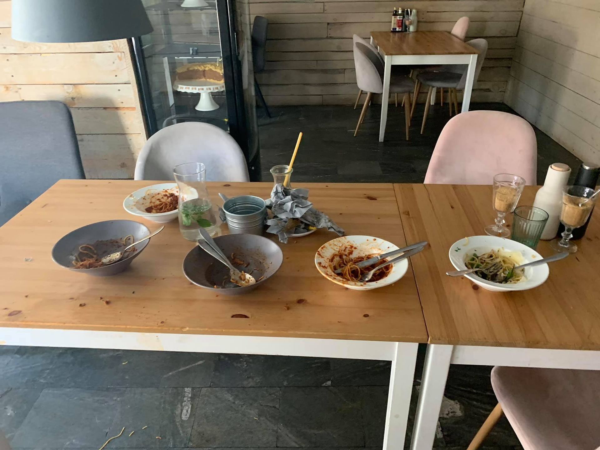 Poznańska restauracja nie chce gościć dzieci poniżej 6. roku życia. Burza wokół tej decyzji trwa