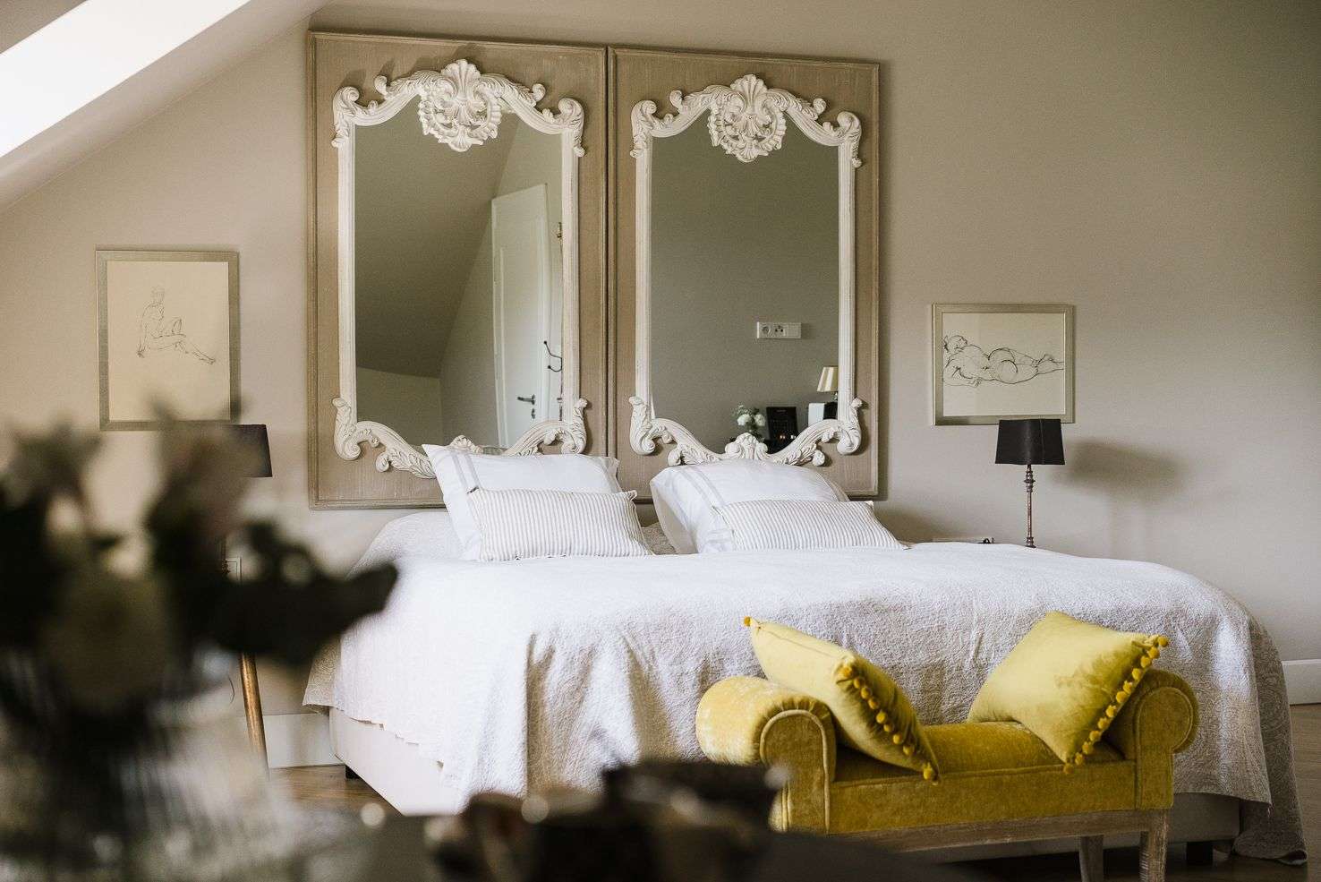 Rezydencja Weranda Home znajduje się w samym środku lasu i zachwyca stylowymi wnętrzami