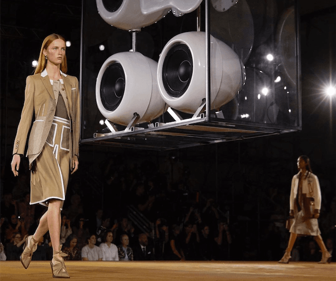 Na ten krok zdecydowały się już Gucci, Burberry i Hearst. Neutralność węglowa największym wybiegowym trendem?