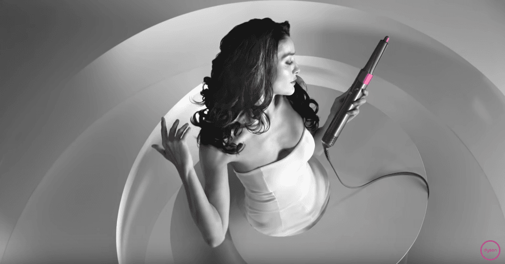 Dyson prezentuje rewolucyjne urządzenie do stylizacji włosów. Loki, fale, prostowanie i suszenie w jednym