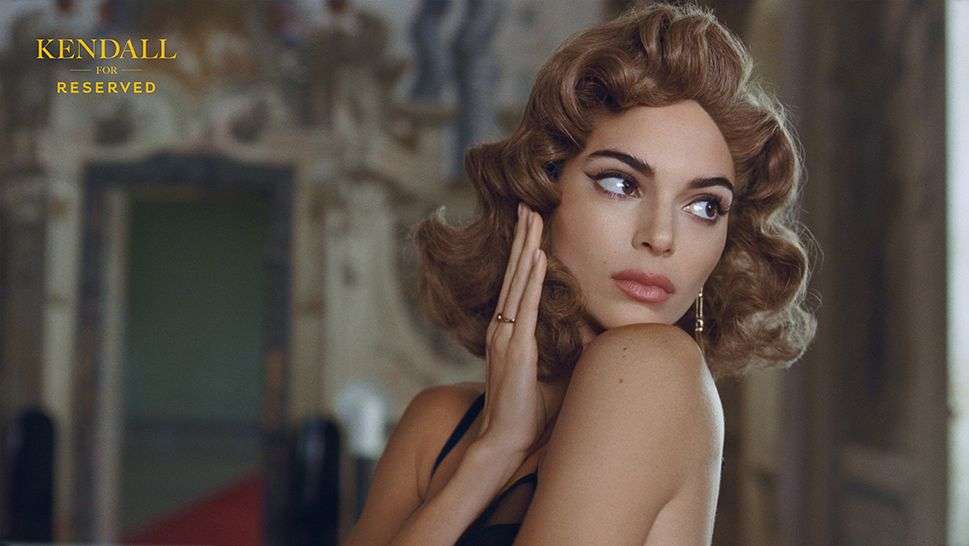 Kendall Jenner twarzą Reserved - w surrealistycznym spocie wciela się w bohaterki słynnych włoskich filmów