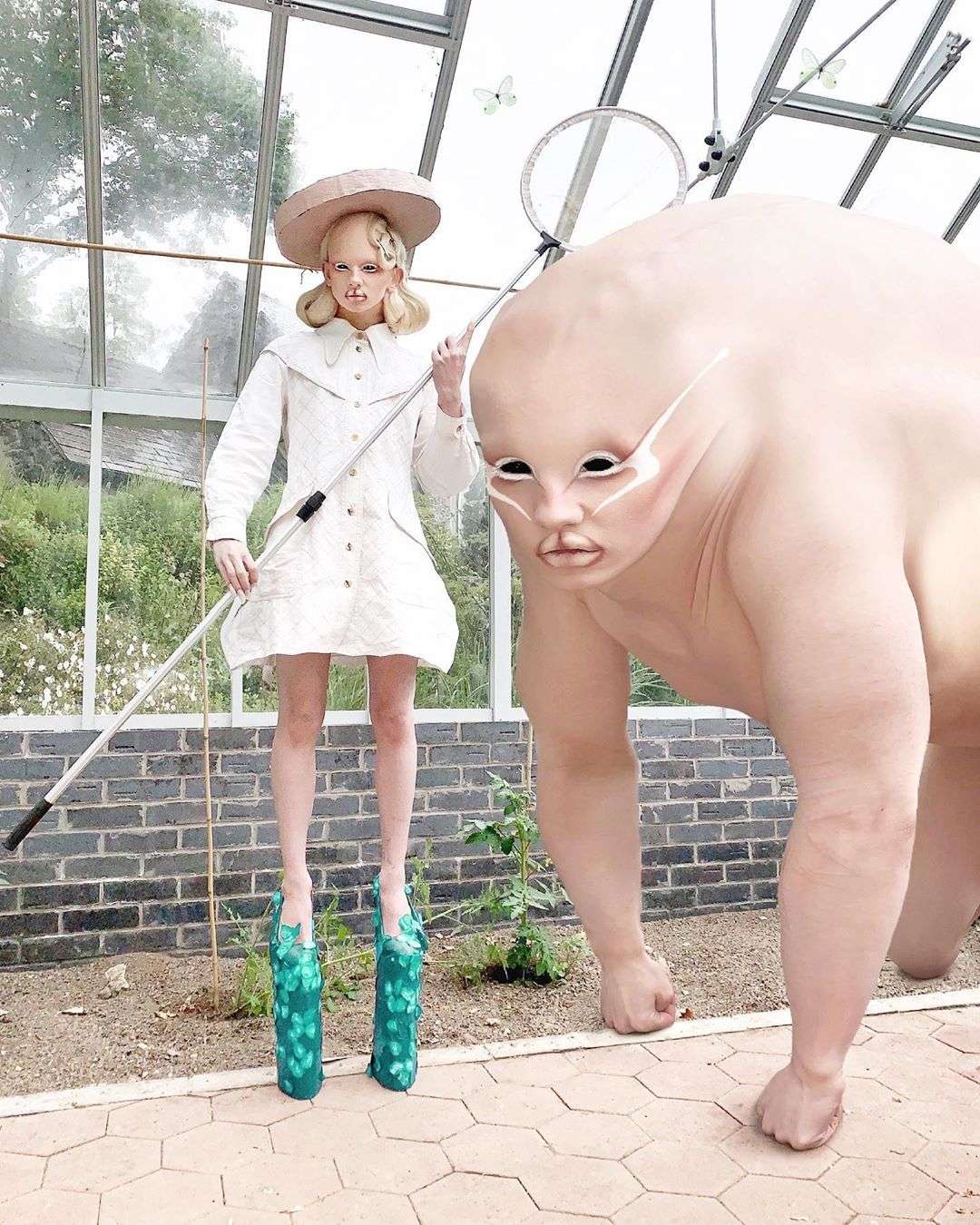 Ma tylko 19 lat, a od 3 inspiruje największych artystów świata. Kim jest Salvjiia?