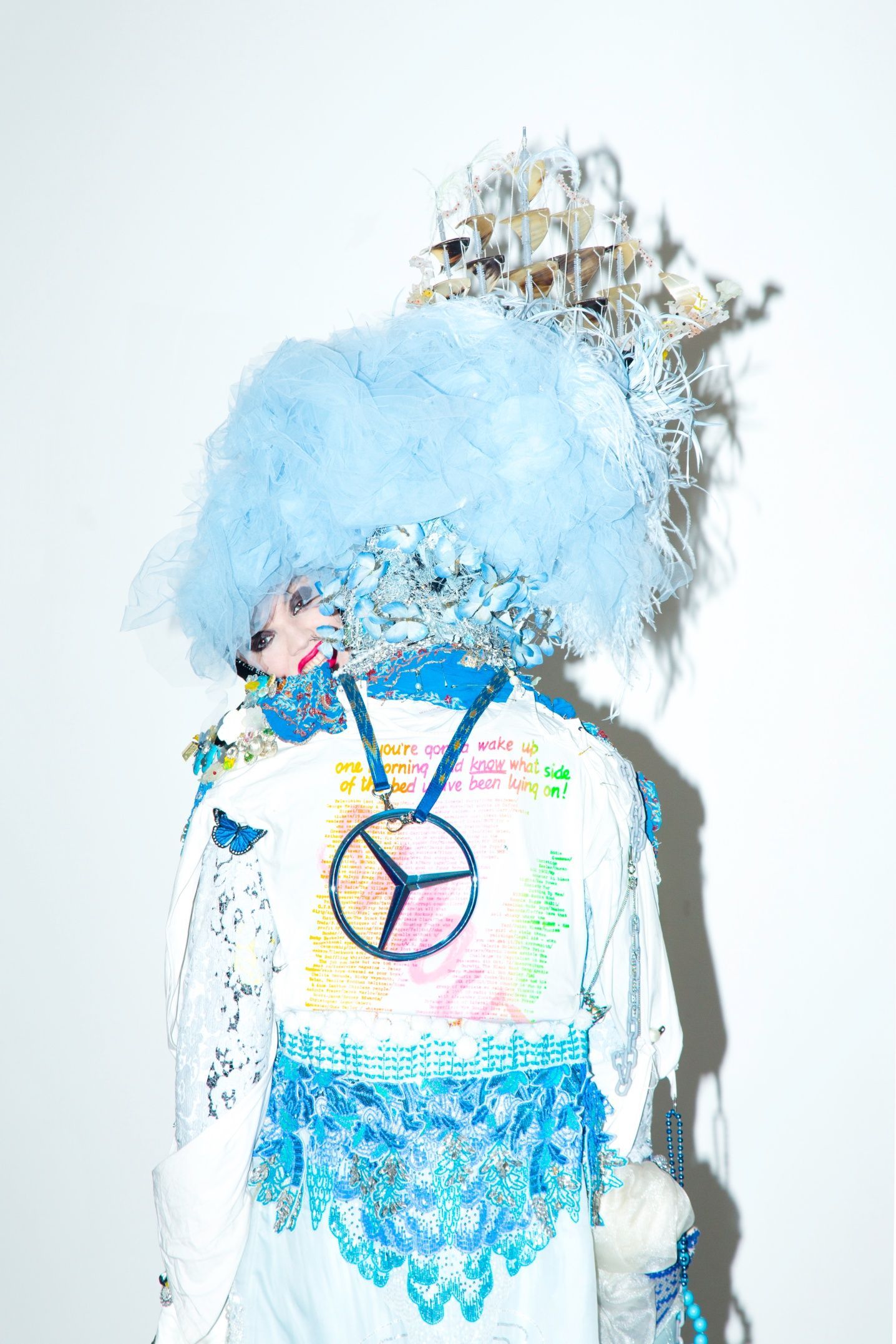 "Żywe dzieło sztuki" i "najbardziej ekscentryczny brytyjski artysta". W Starym Browarze startuje wystawa Daniela Lismore'a