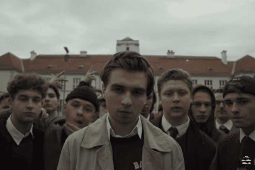 Mata nagrał hymn bogatej młodzieży z dobrych domów. "Patointeligencja" hitem internetu