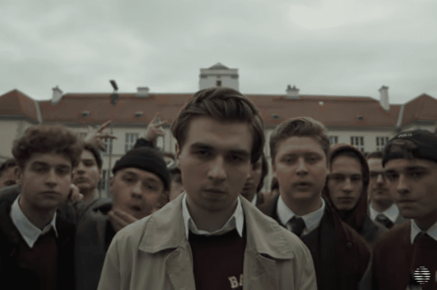 Mata nagrał hymn bogatej młodzieży z dobrych domów. "Patointeligencja" hitem internetu