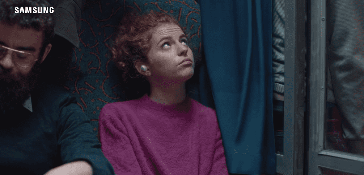 W świetnym spocie świątecznym Samsung pokazuje trudy powrotów do domu, które mają nieoczekiwany finał