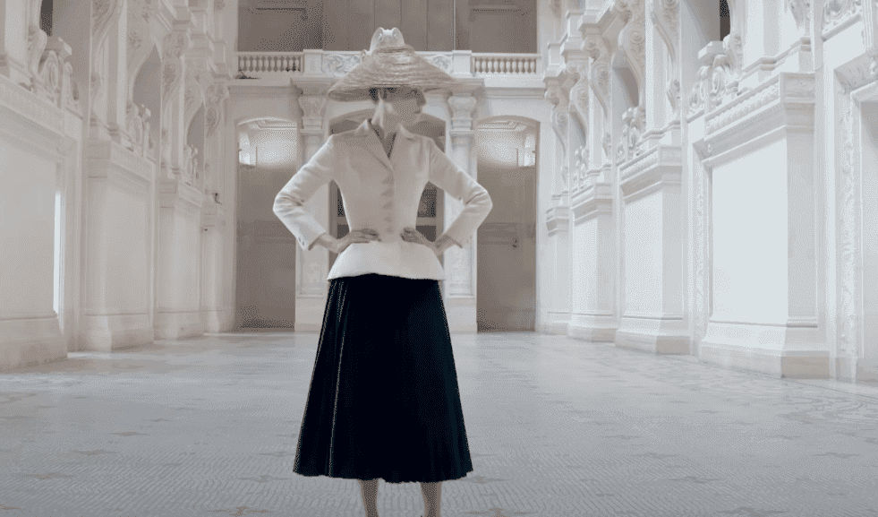 Wystawa "Christian Dior: Designer of Dreams" dostępna z domu