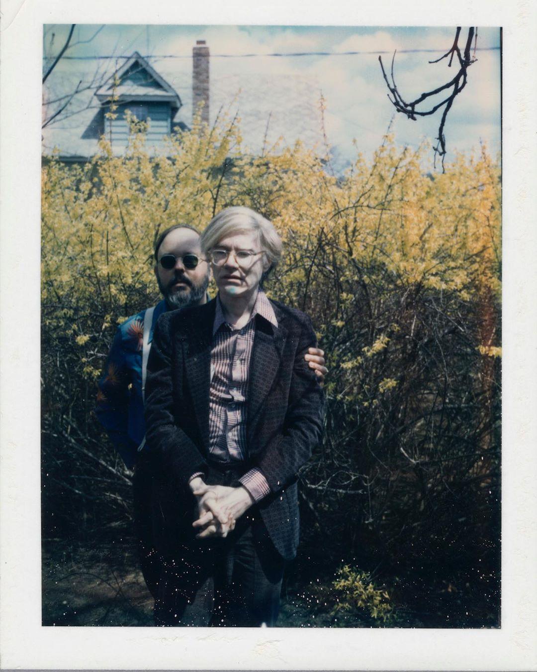 Kup zdjęcia Warhola i wspomóż artystów