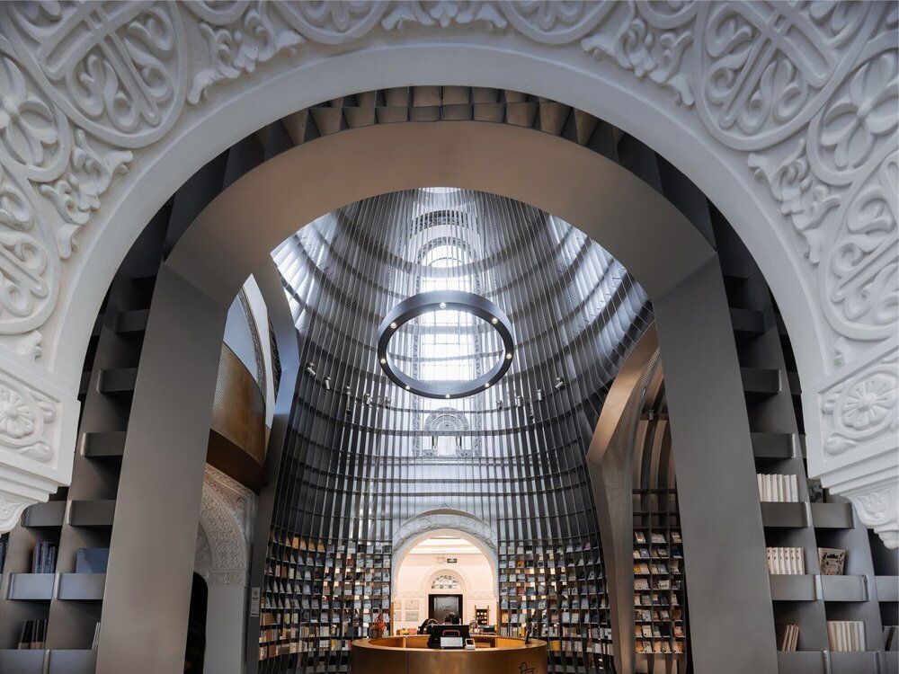 Zachwycająca księgarnia mieszcząca się w przedwojennej cerkwi