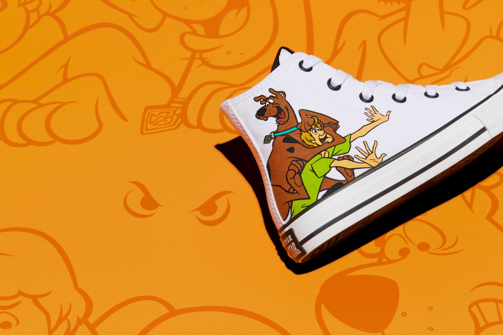 Scooby-Doo powraca na butach Converse. Powstało pięć nowych modeli z tchórzliwym psem