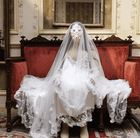 „7 Śmierci Marii Callas”, czyli nowa opera Mariny Abramović. Kostiumografią zajęło się Burberry