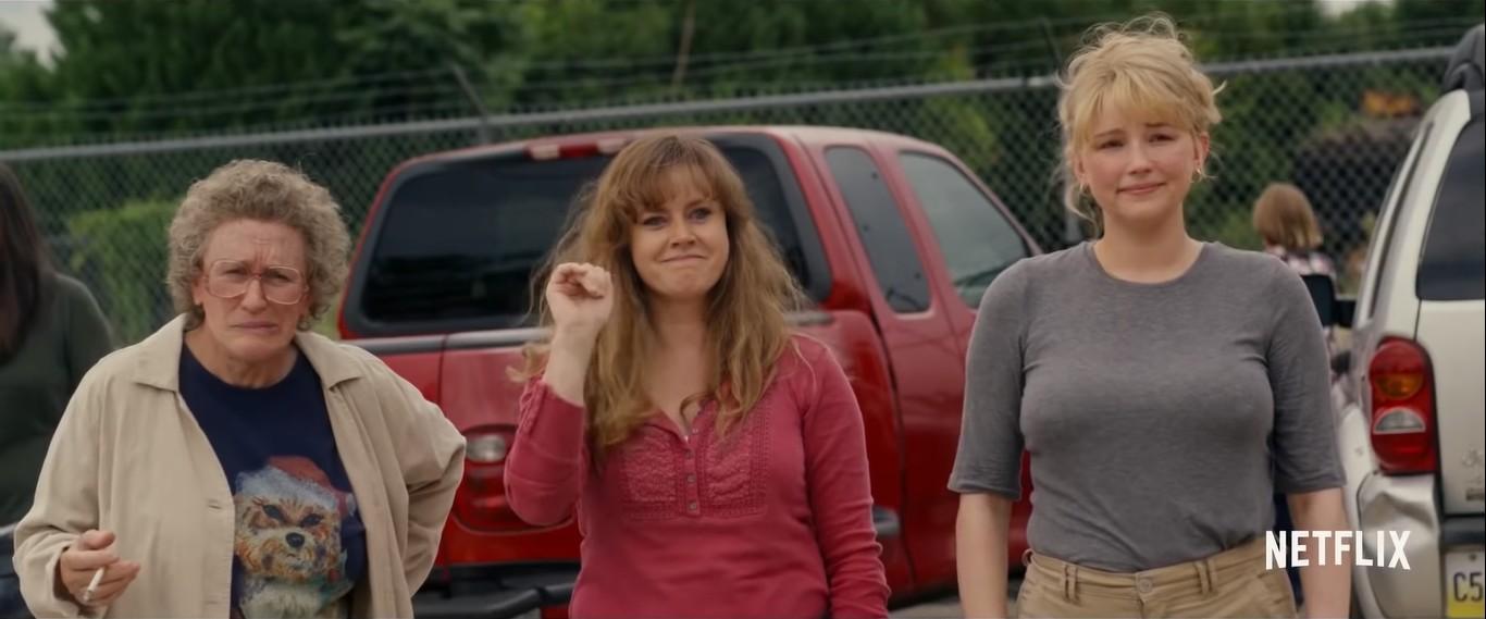 Glenn Close i Amy Adams w poruszającym zwiastunie „Elegii dla bidoków" Netflixa