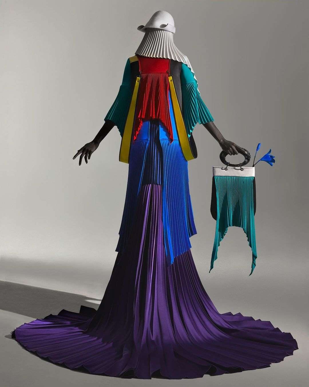 7 młodych projektantów, którzy szturmem podbijają świat mody