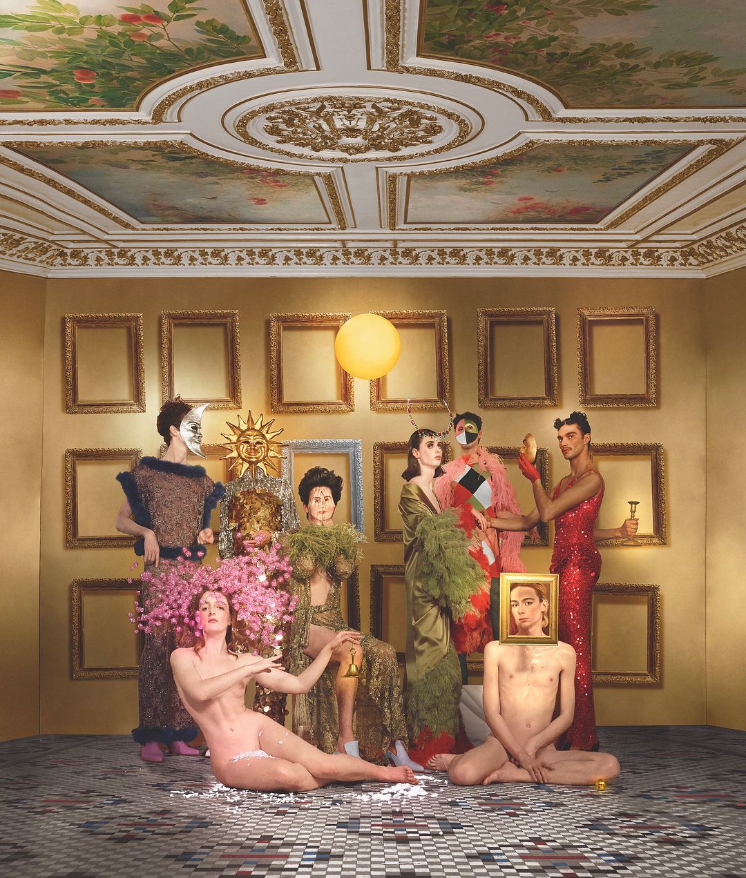 Młody artysta tworzy oniryczne, zmysłowe kolaże nie z tego świata. Poznajcie Filipa Ćustića