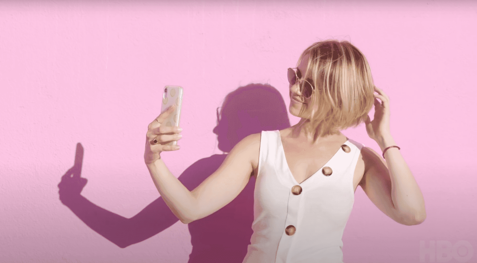 Fejkowy jet i kupieni followersi. W dokumencie „Fake Famous" trzy przypadkowe osoby stają się influencerami