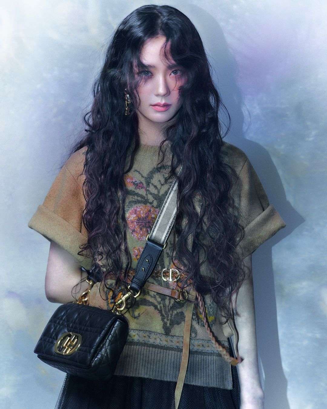 Dior wybrał nową ambasadorkę: to Jisoo, gwiazda K-popu