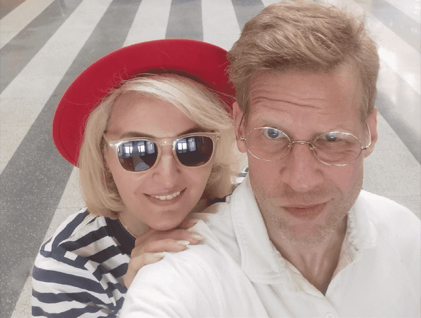 W dniu premiery swojej „francuskiej” płyty, Reni Jusis podzieliła się kolejnym singlem (i nostalgicznym klipem)